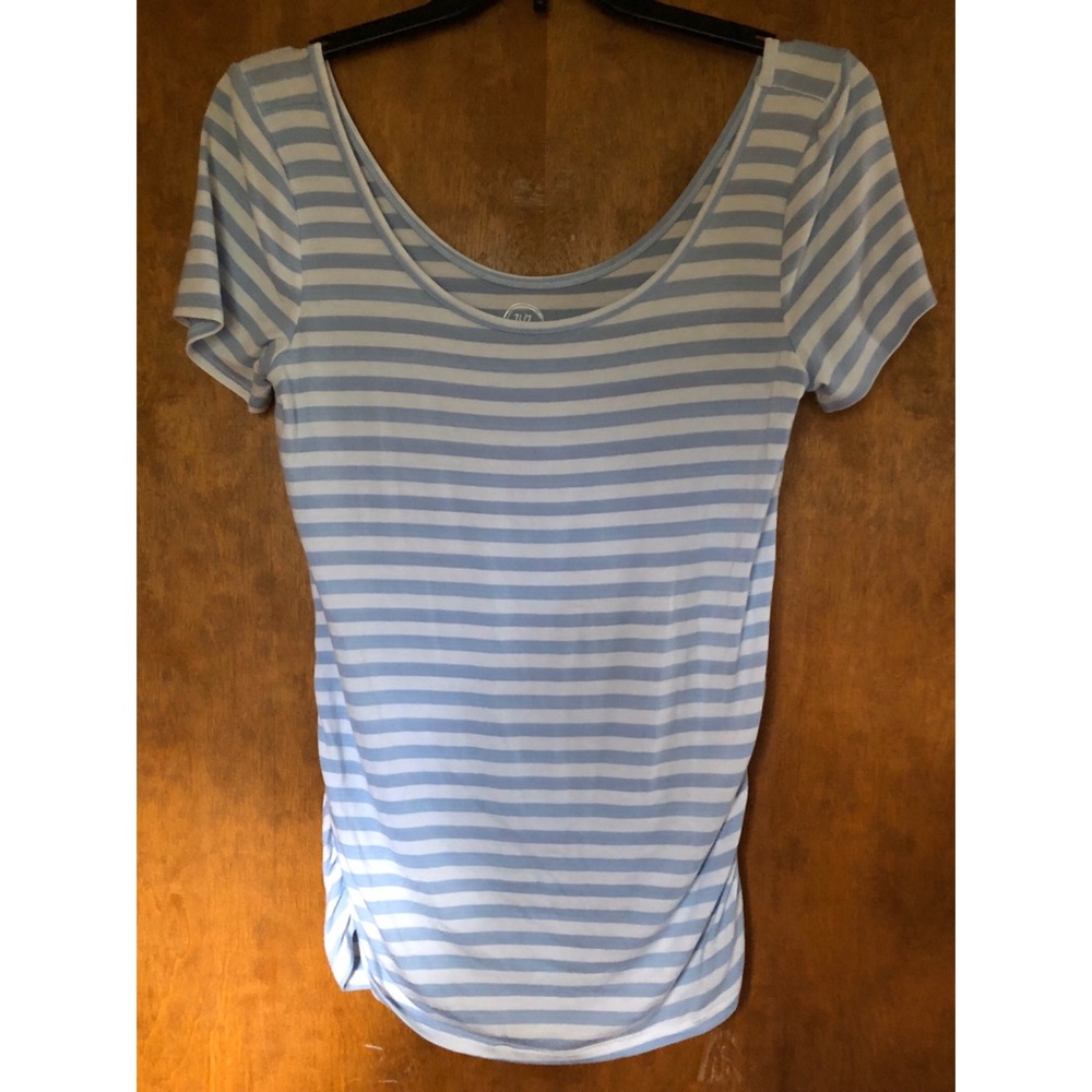 Maurice’s striped tee blue and white